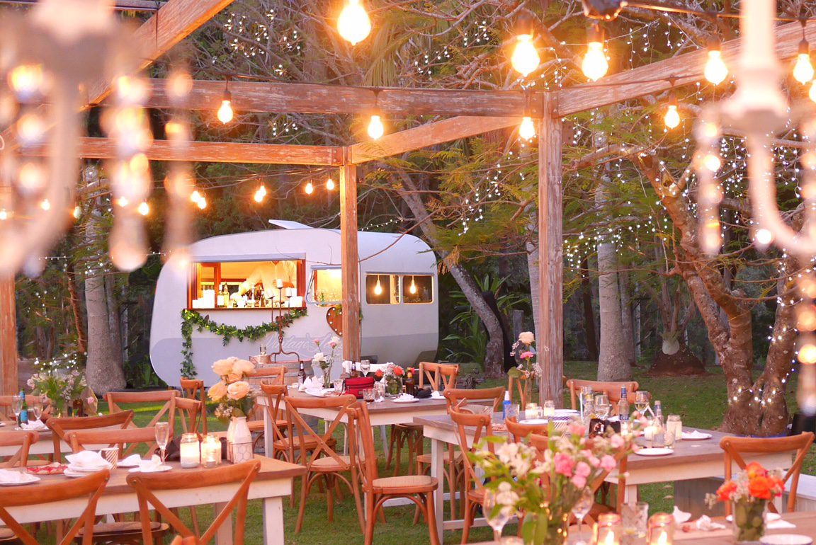 vintage caravan bar, mobile bar, gold coast tipis, gold coast weddings, mobile bar